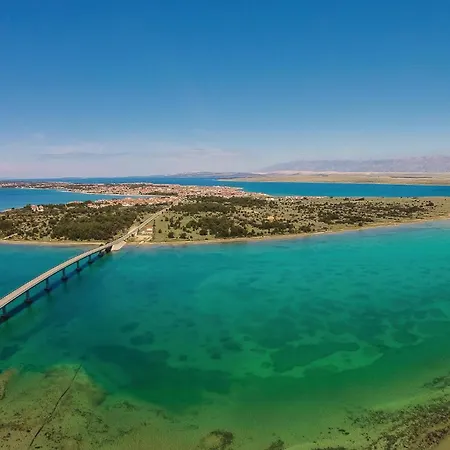 דירה 2 Bedroom Awesome In *