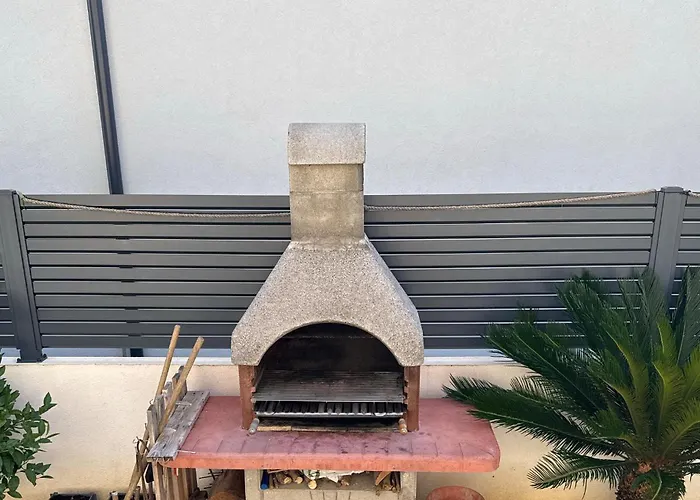 דירה 2 Bedroom Awesome In