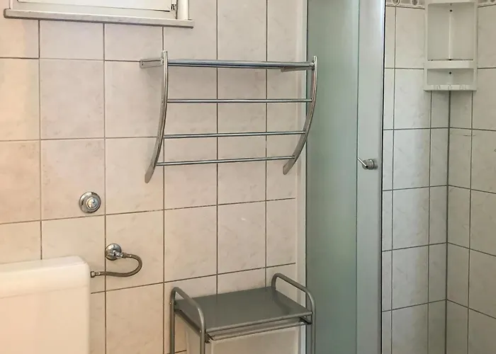 2 Bedroom Awesome In Apartman *