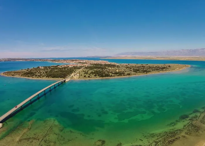 Apartman 2 Bedroom Awesome In *