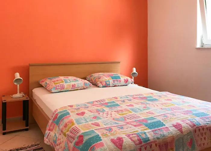 2 Bedroom Awesome In Vir