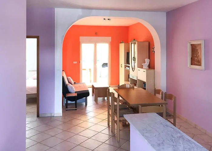 2 Bedroom Awesome In * Vir